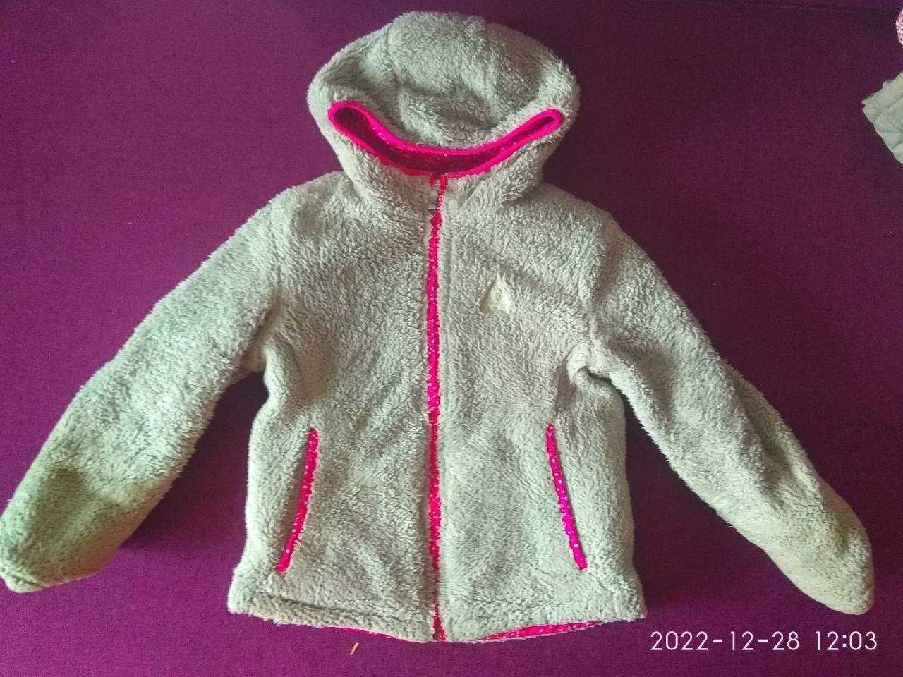 Зимняя куртка на девочку 4-5 лет