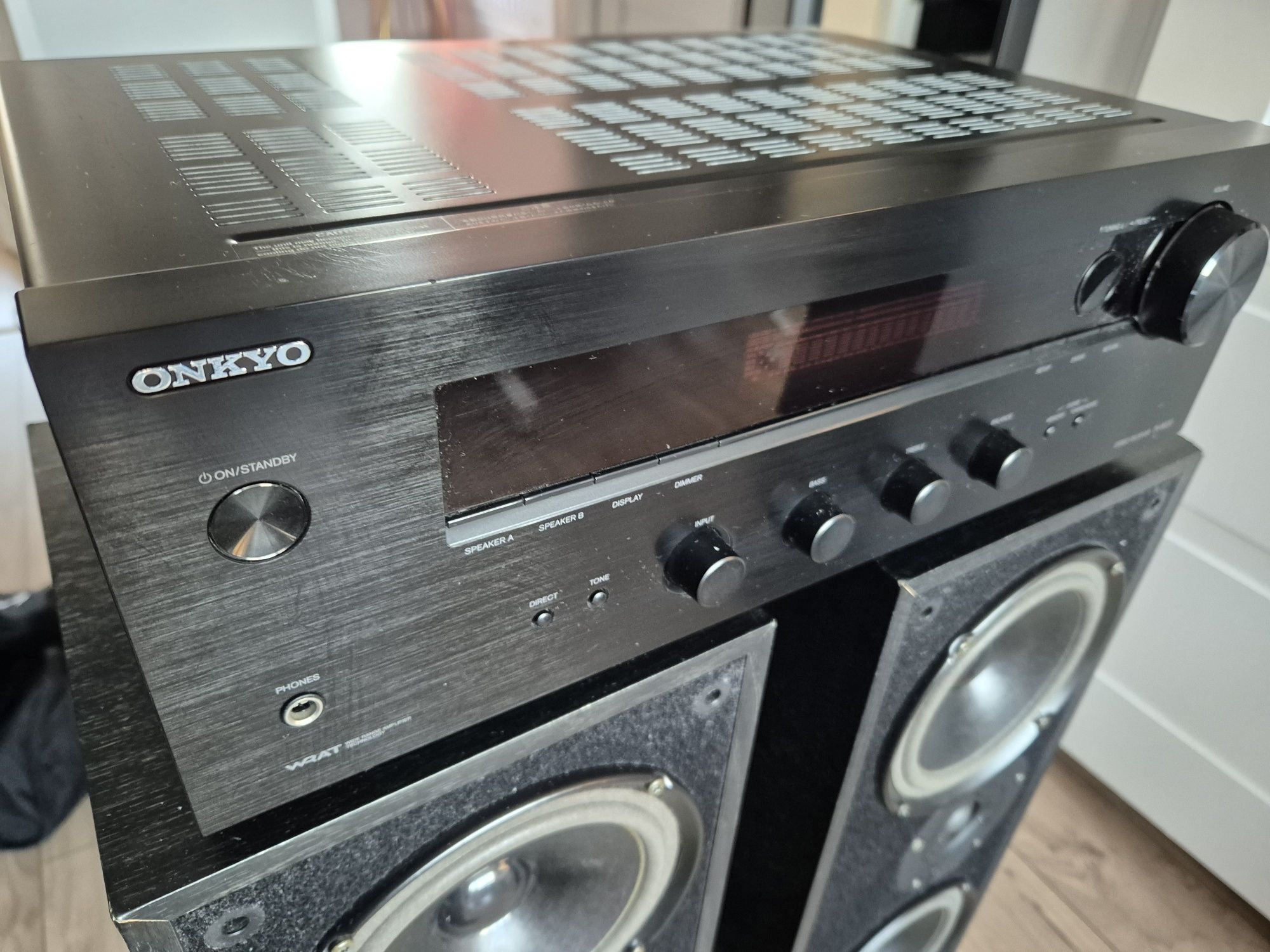 Kolumny Dali 104 i amplituner Onkyo TX-8020