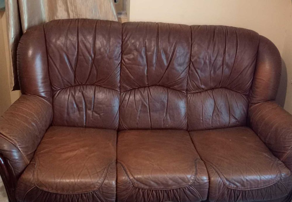 Sofá / sofa cama de couro