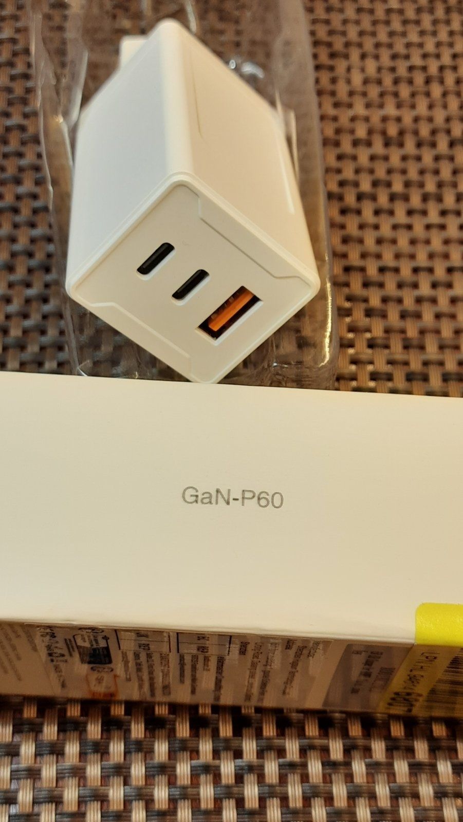 Зарядка GaN-P60Quick Charge 3.0 QC3.0 PD3.0 USB-C Android Ios