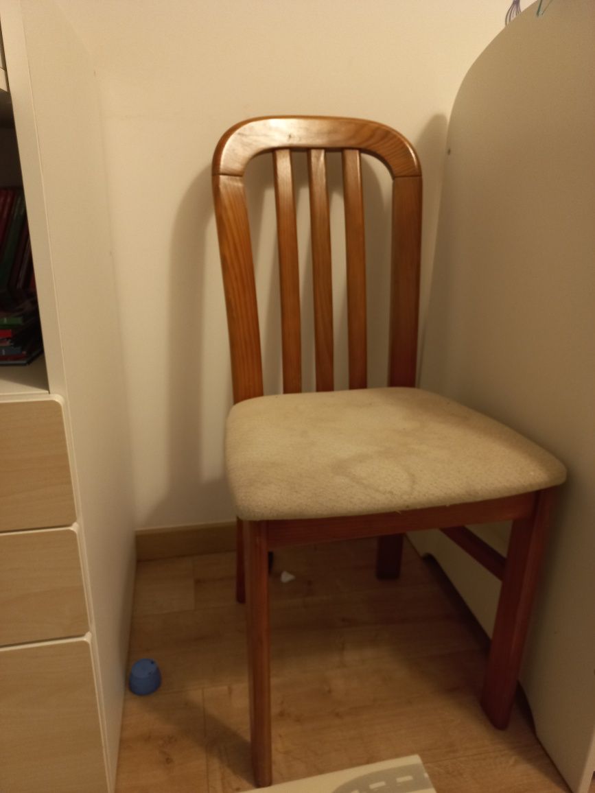 Cadeira madeira e tecido