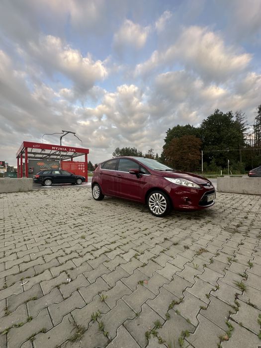 Ford Fiesta mk7 . Gaz . Nowa butla . Świetny stan .