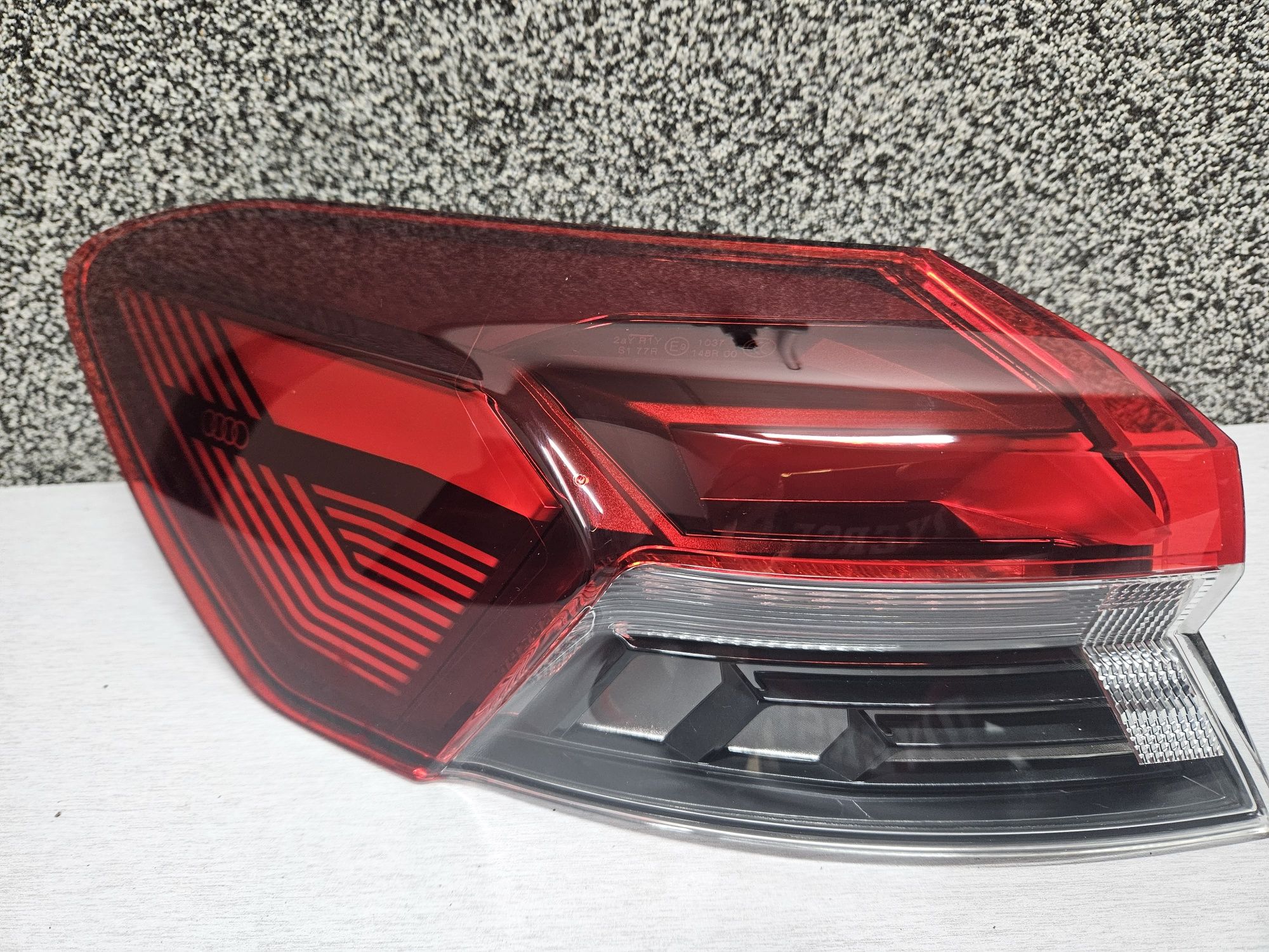 Lampa Tył Lewy Audi Q4 E Tron Led