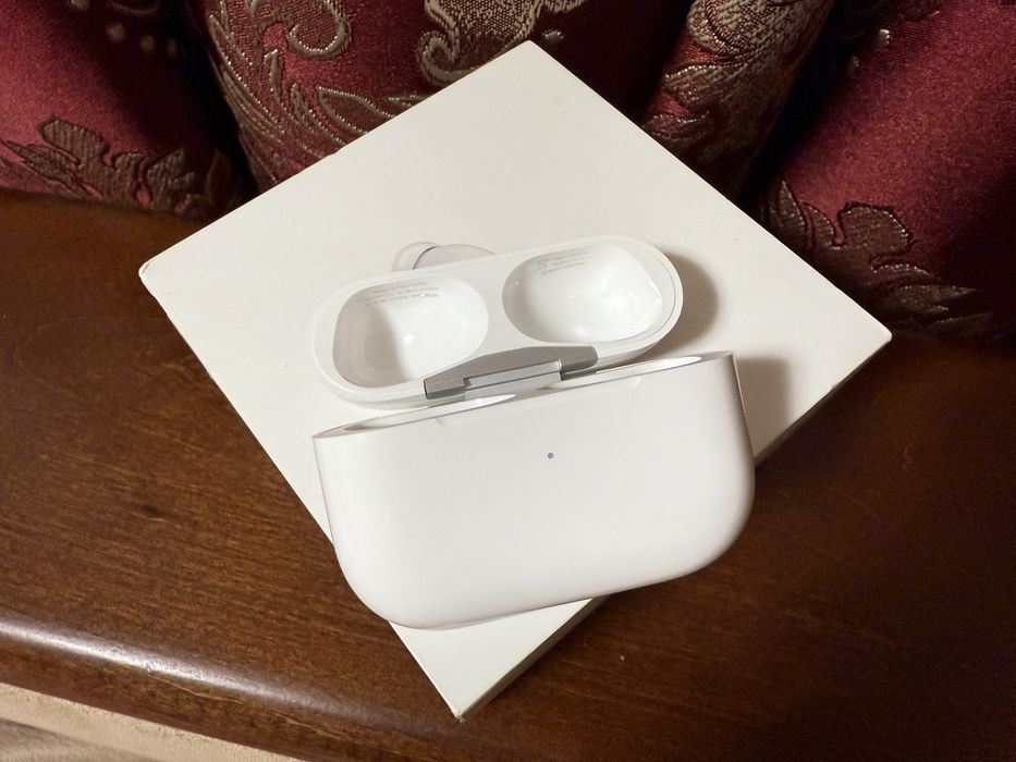 Кейс для навушників Airpods Pro (2 gen)