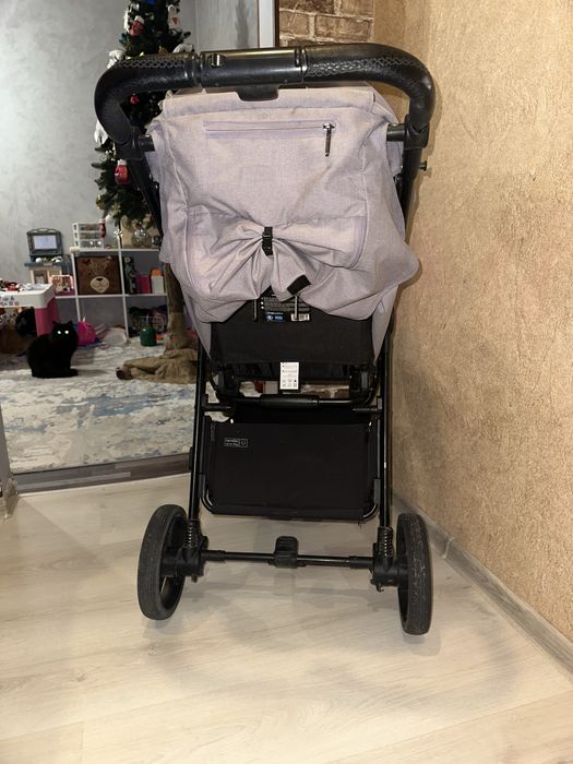Прогулянкова коляска CARRELLO Bravo