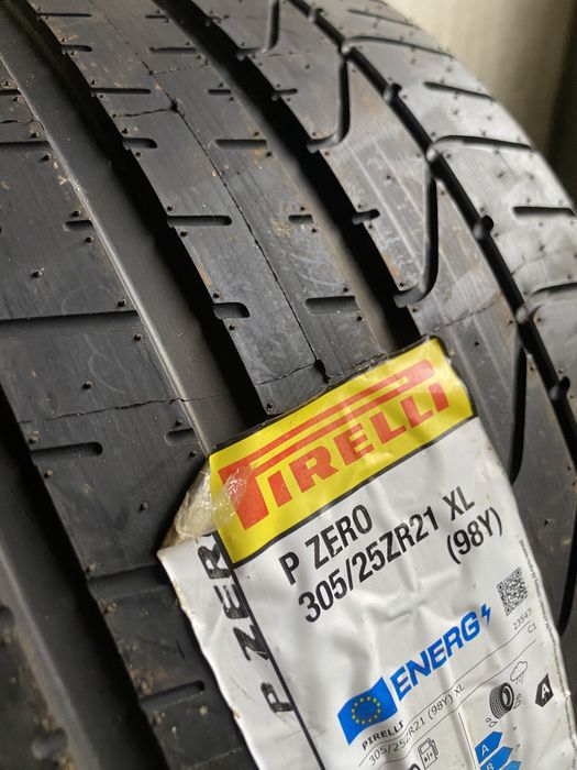 305/25/21 XL - Pirelli P Zero (NOVOS)