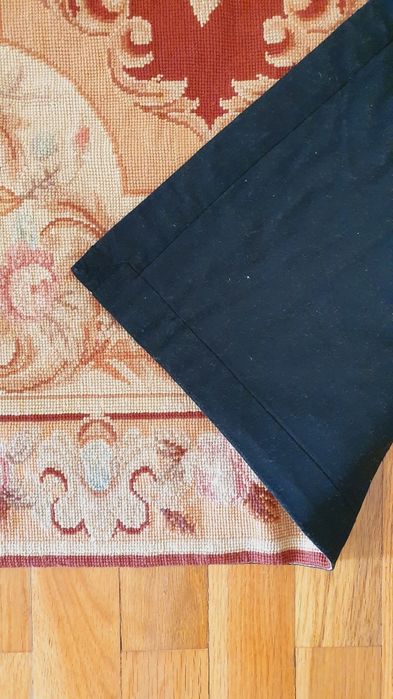 Tapetes tons ferrugem, rosa e beige