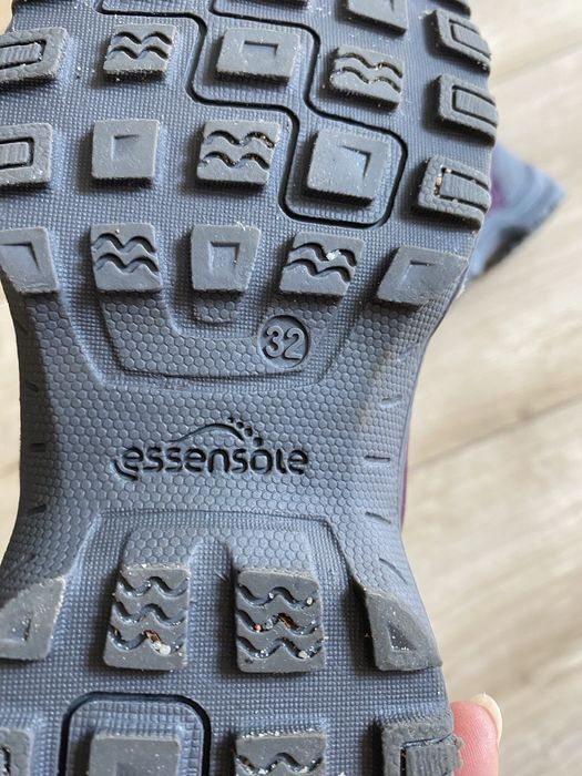 Buty turystyczne śniegowce Quechua  Essensole  rozm. 32