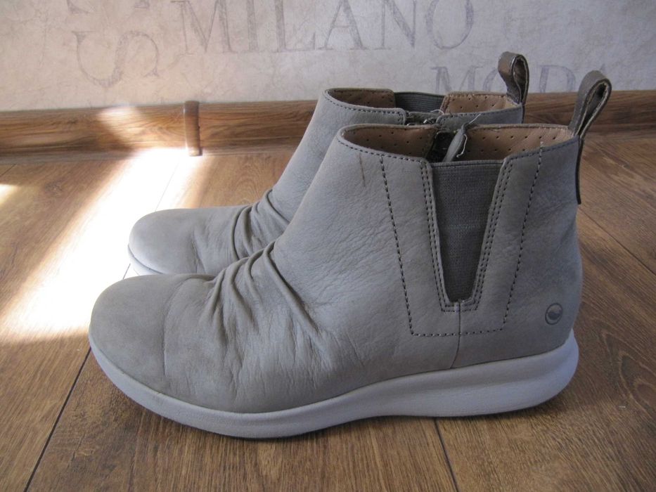Жіночі черевики Clarks 39р 25,5см