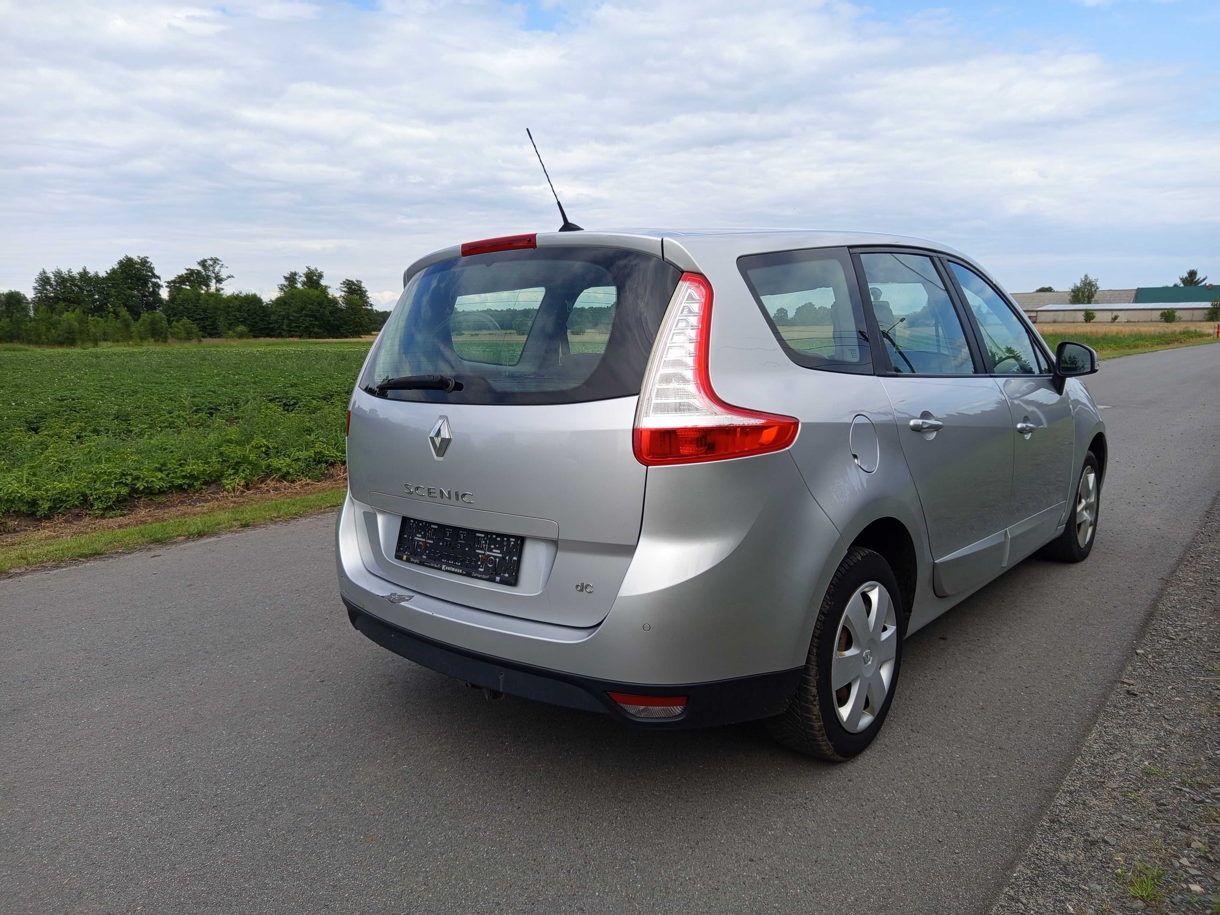 Renault Grand Scenic Lift 1.5 dCi 6 biegów 2014 rok