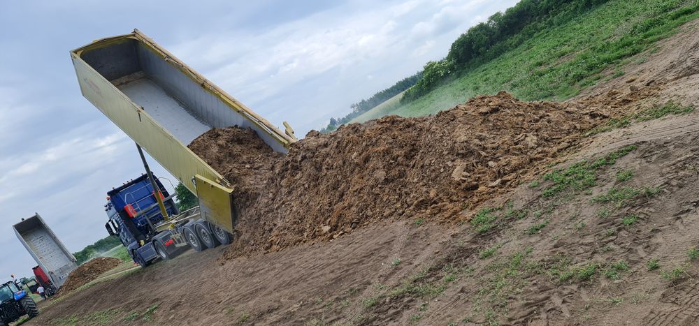 Obornik kurzak Słomiasty, bobek, bydlęcy, koński, Wapno nawozowe