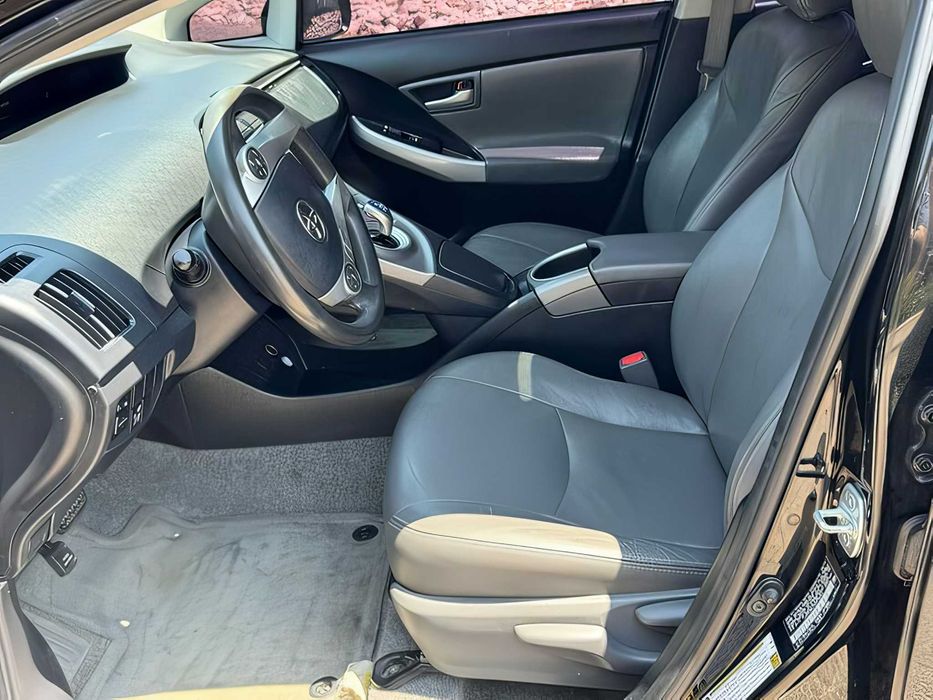 Toyota Prius      2014
