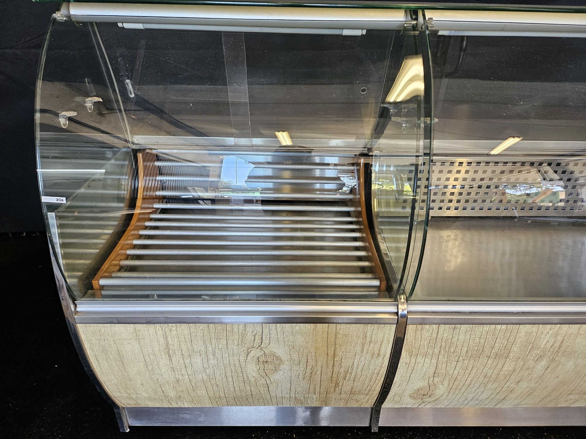 Vitrine refrigerada e para pão
