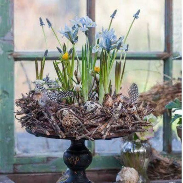 Stroik Wielkanocny na wianku naturalnym