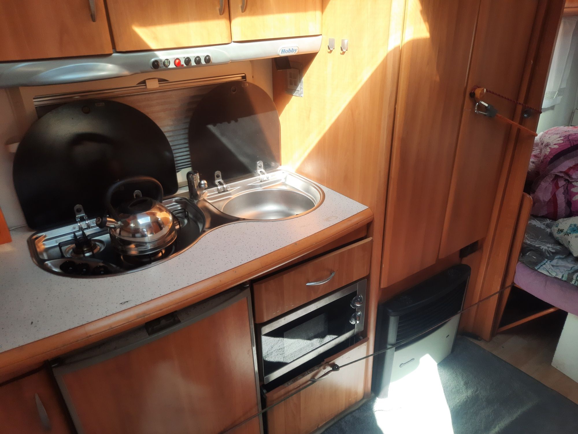 Przyczepa kempingowa kamper hobby wilk fendt de luxe easy 540 klima  2