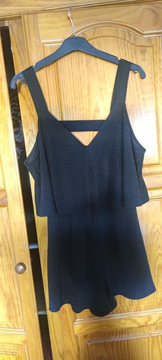 Macacão preto brilhante novo Bershka