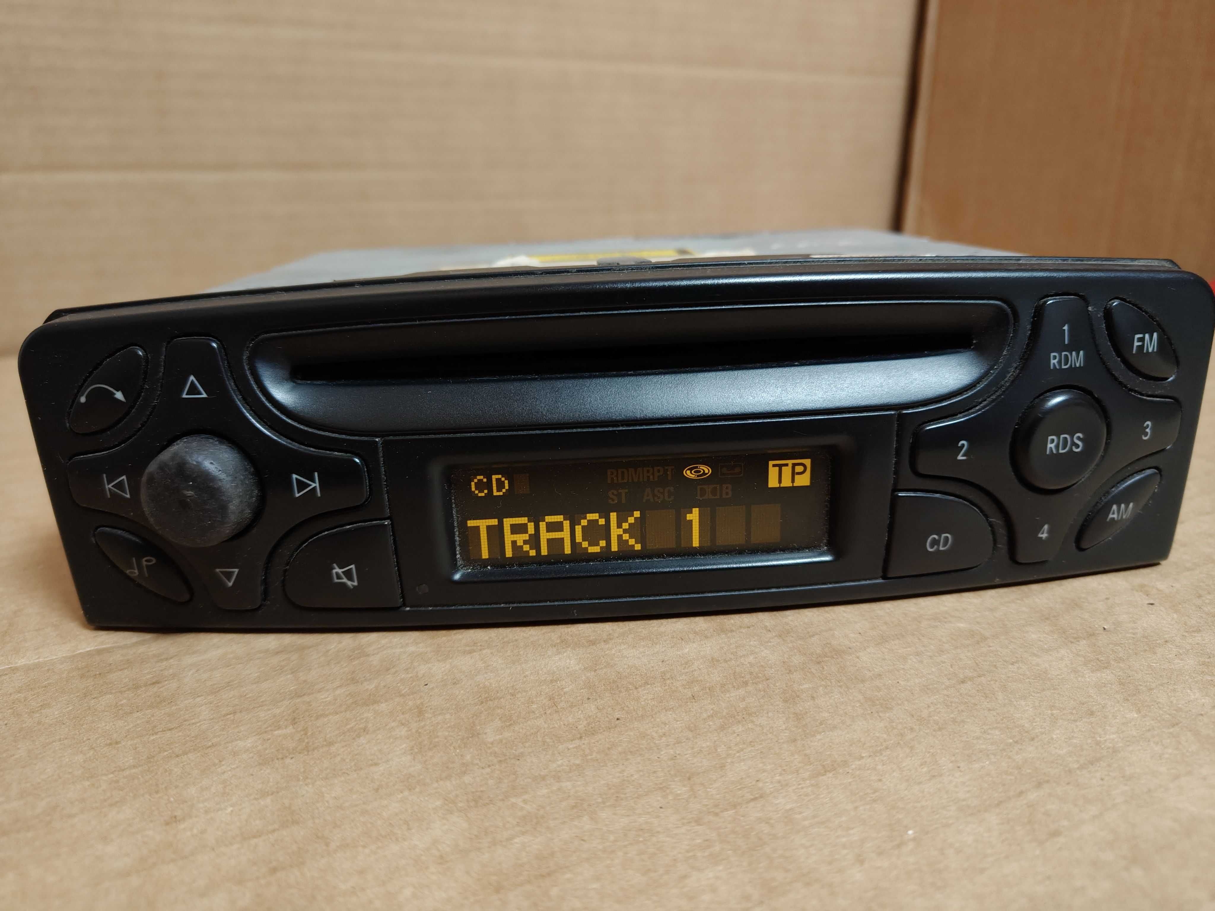 Radio CD Mercedes VITO VIANO C KLASA w639 w203 becker audio 10