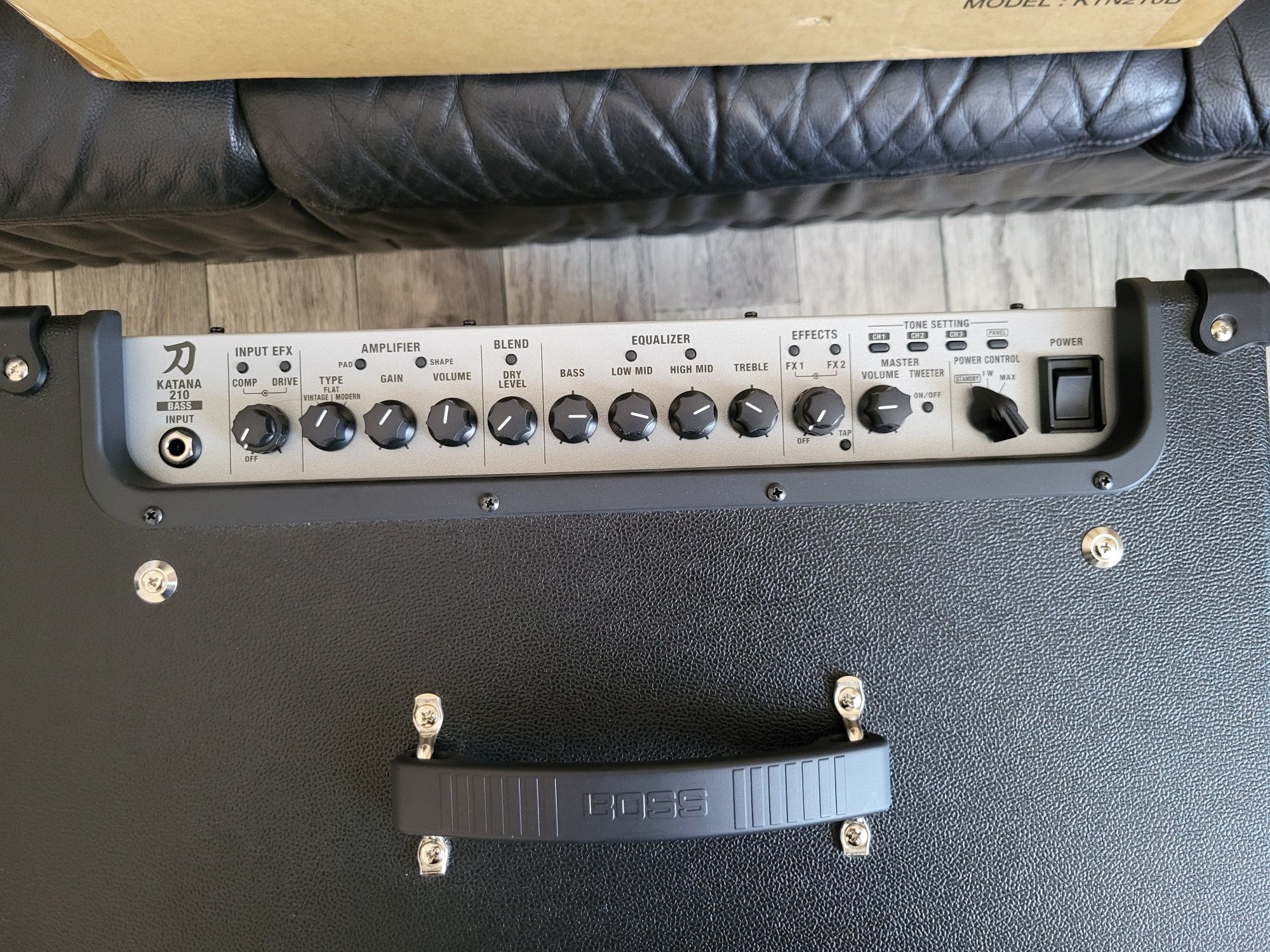 Boss Katana 210 Bass 2x10" + 1" combo basowe wzmacniacz piecyk do basu