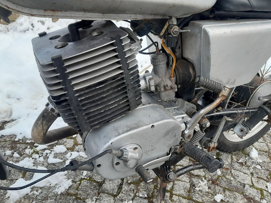 Mz etz 250 z dokumenrami na chodzie