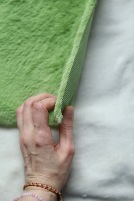 Мʼяка норка, зеленого кольору 50х50см