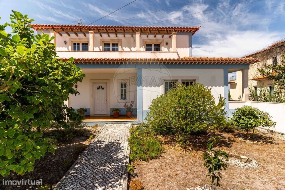 Moradia T4 para venda