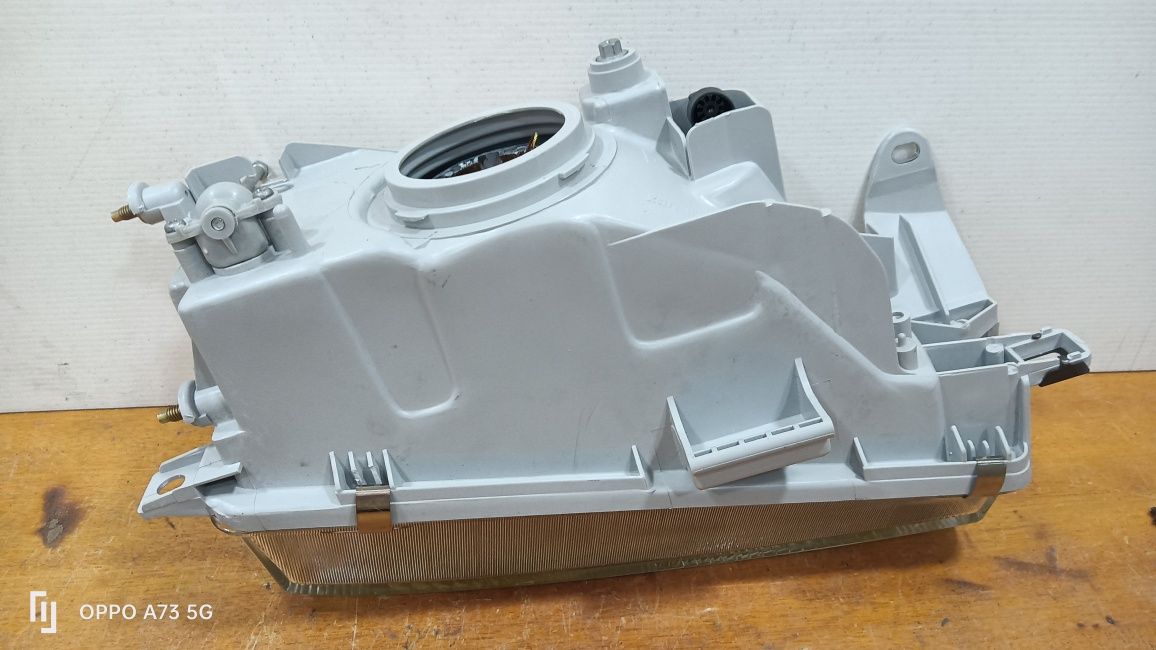 Farol Toyota Corolla ótica 1989 esquerdo