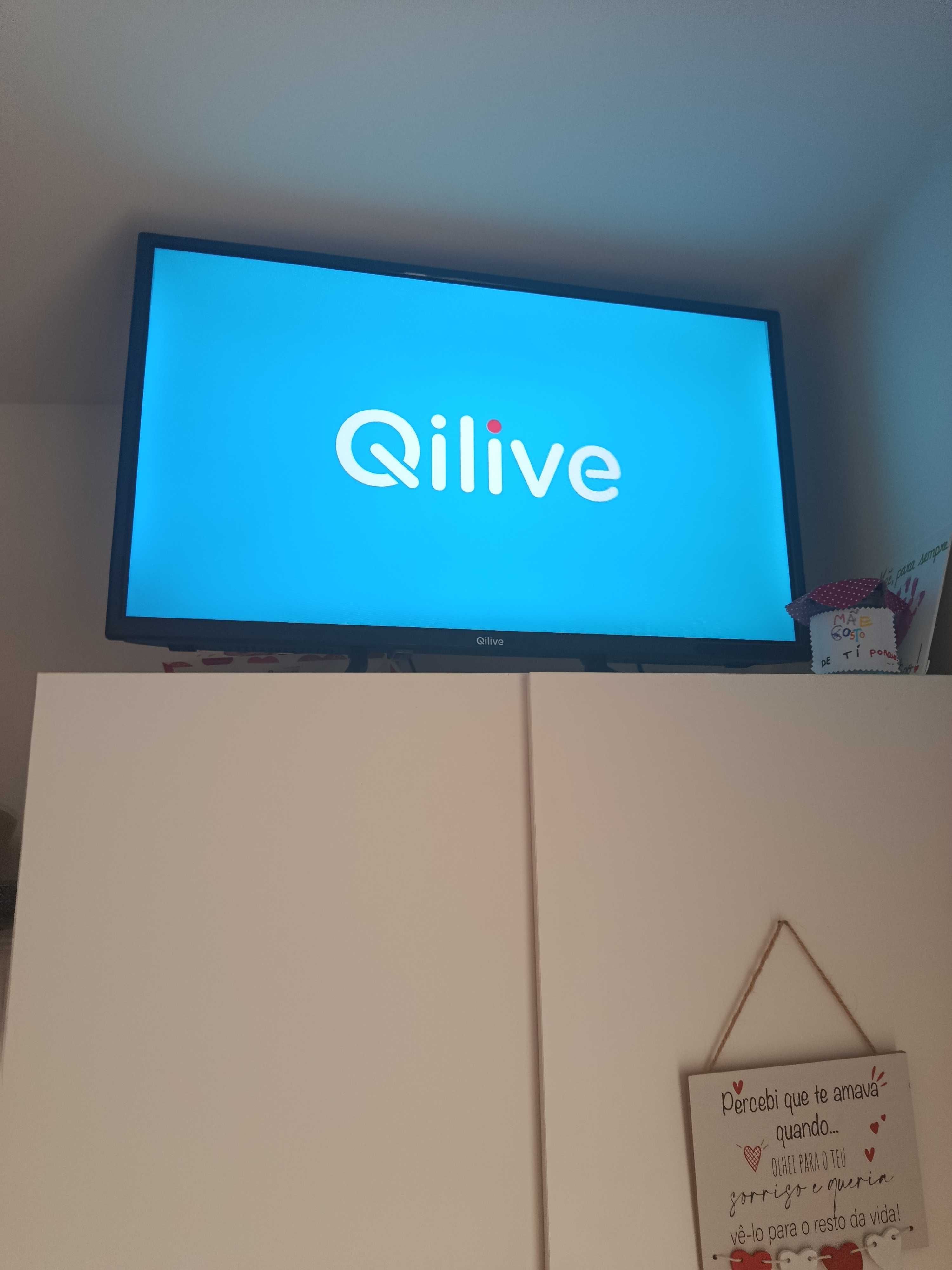 Vendo TV quilive 32 polegadas 81cm como nova