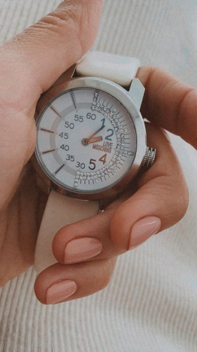 Годинник жіночий LOVE MOSCHINO