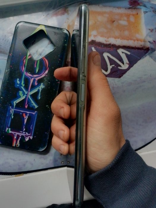 Телефон Infinix Zero 8