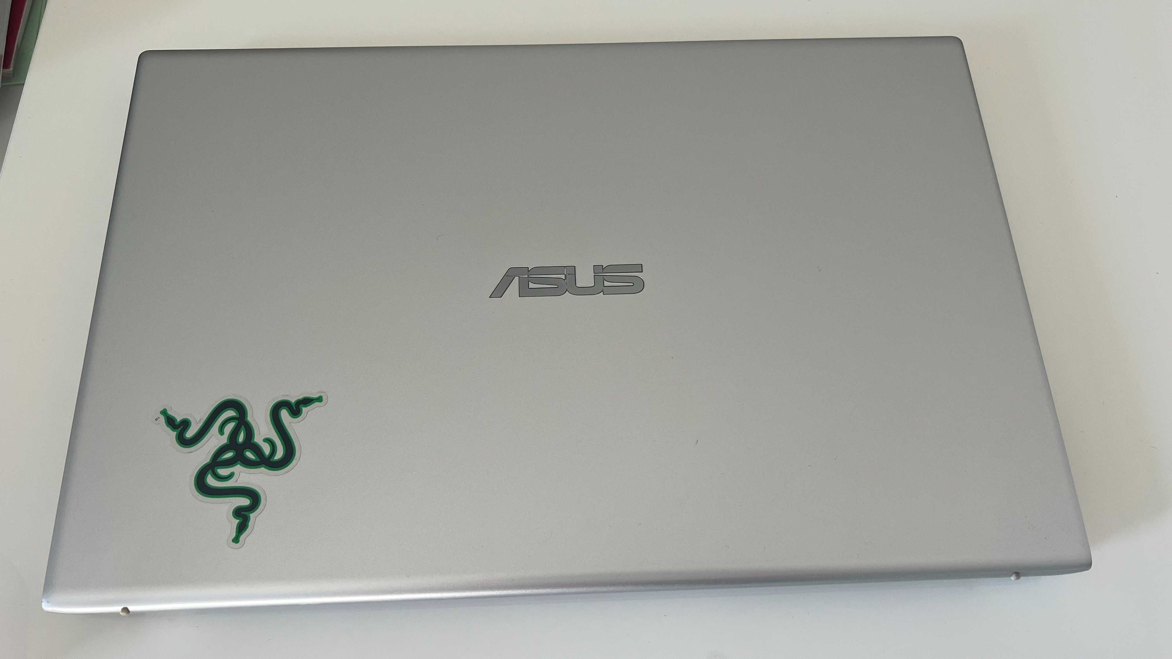 Portátil Asus Vivobook