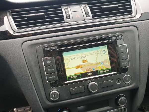 Rádio / auto-rádio SKODA Rapid Spaceback (NH1)