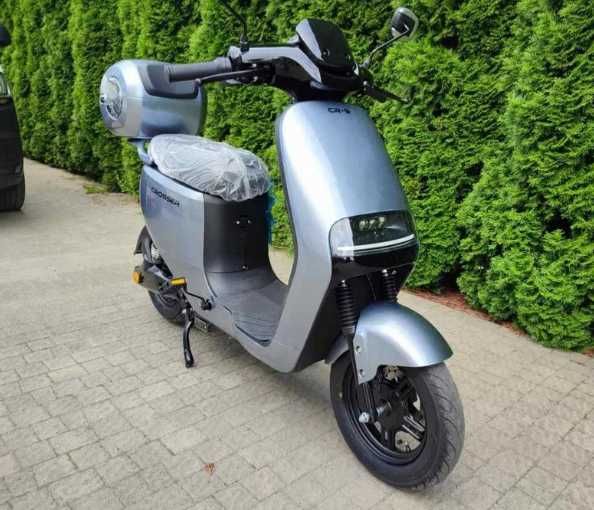 НОВИНКА 2025! Электроскутер Crosser CR-9 1000W 72V/24Ah - Сірий