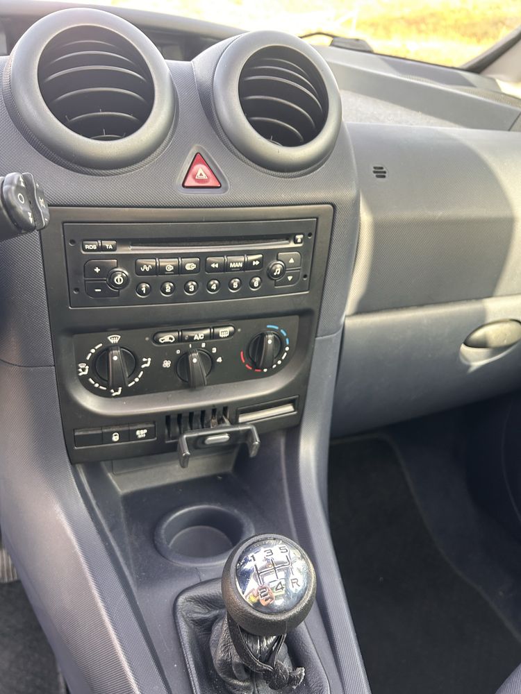 Peugeot 1007 preto 1.4 HDI tecto de abrir electrico panoramico