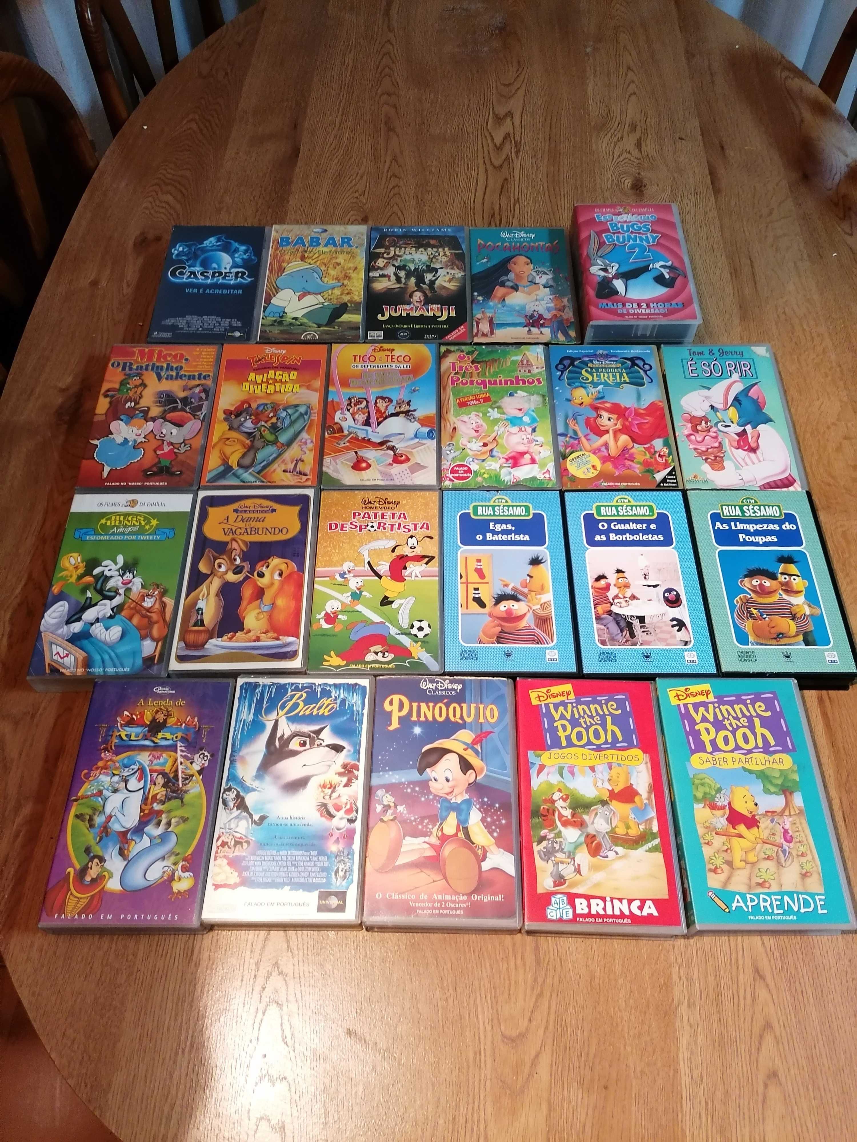 Cassetes VHS (Clássicos Disney, WB, entre outros)