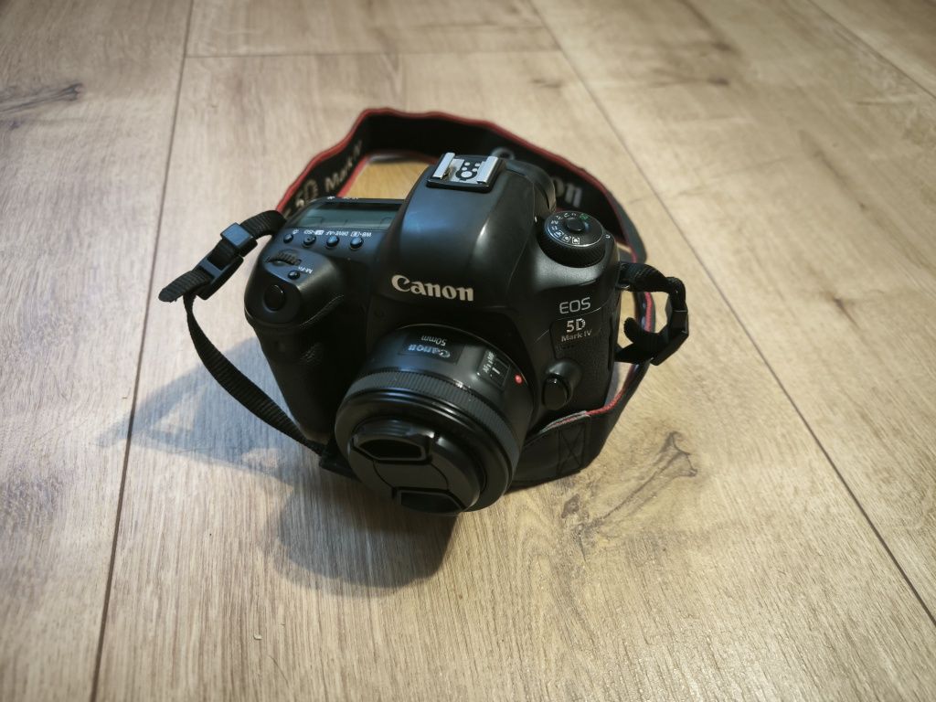 Aparat Canon EOS 5D Mark IV