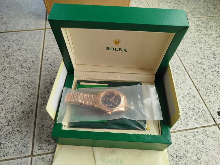 Rose Gold Rolex Novo com acessórios e garantia
