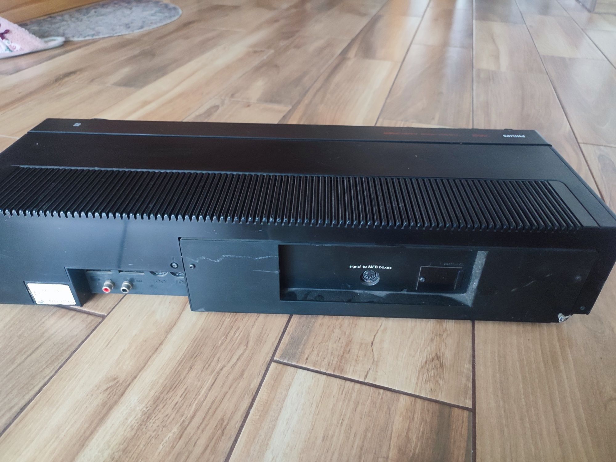 WIOSENNE PORZĄDKI Tuner+ przedwzmacniacz Philips 22 rh743