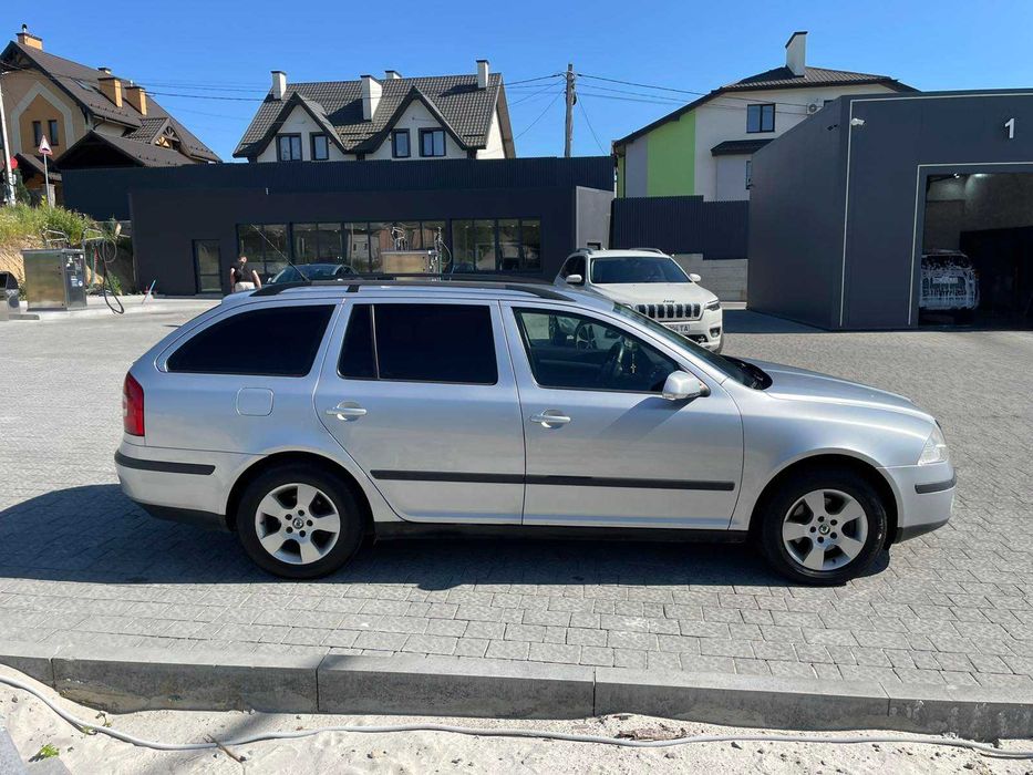 Продам Шкоду Октавія