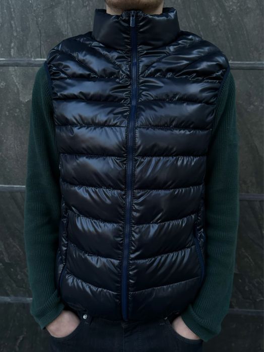 Чоловічий утеплений стьобаний жилет безрукавка на пуху. Розміри 48-54