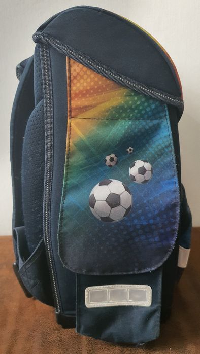 Tornister dla małych fanów piłki, b.lekki