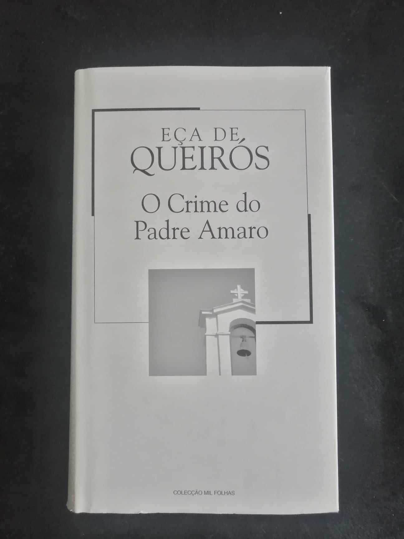 Livro "O crime do Padre Amaro" de Eça de Queirós - Novo