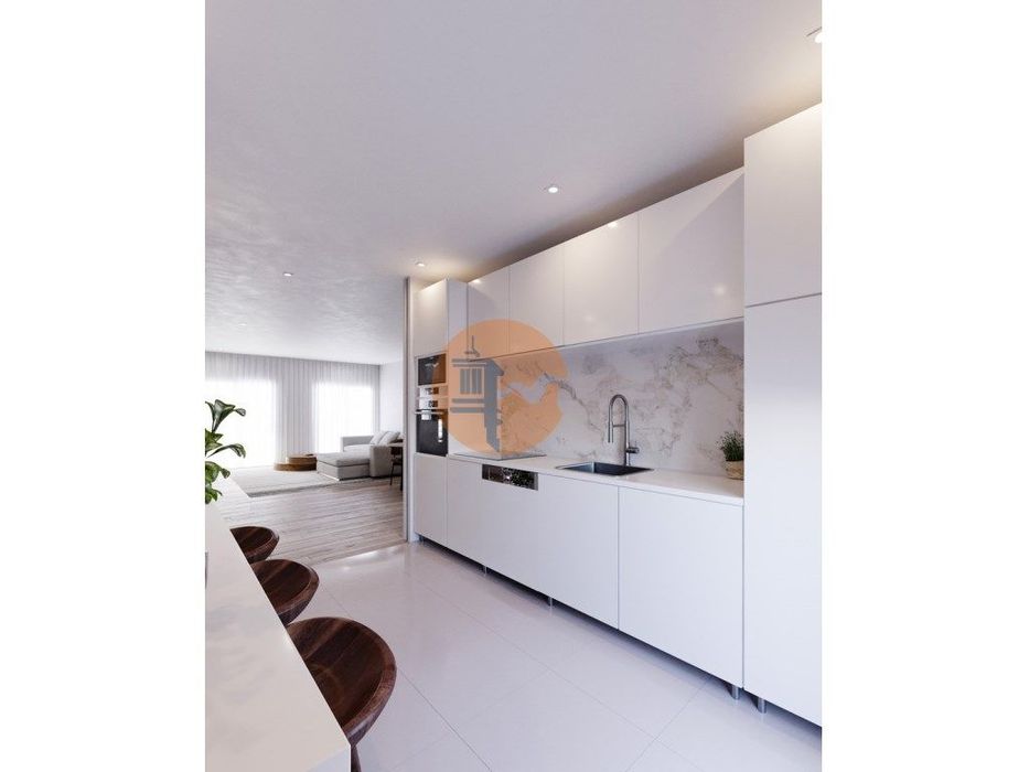 Apartamento T3, 1.º andar, com estacionamento em empreendimento com...