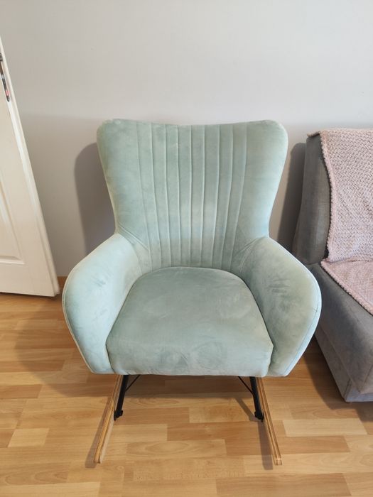 Fotel bujany miętowy welur jak nowy