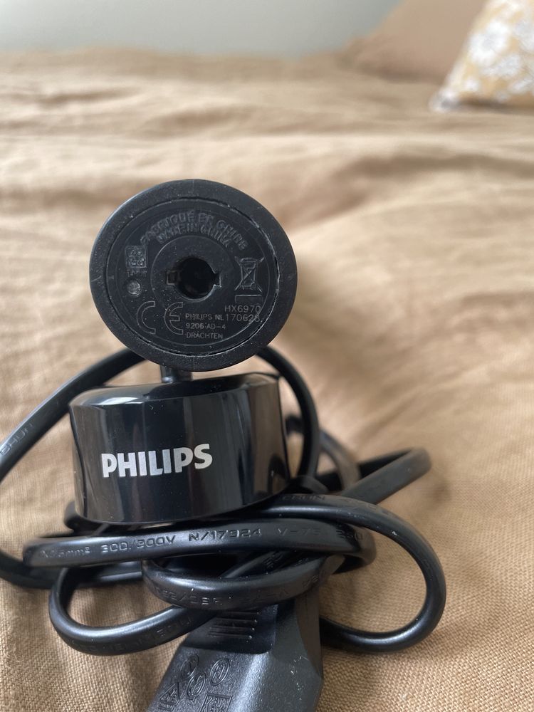 Szczoteczka soniczna Philips HX6970 wraz z ładowarką, kolor czarny