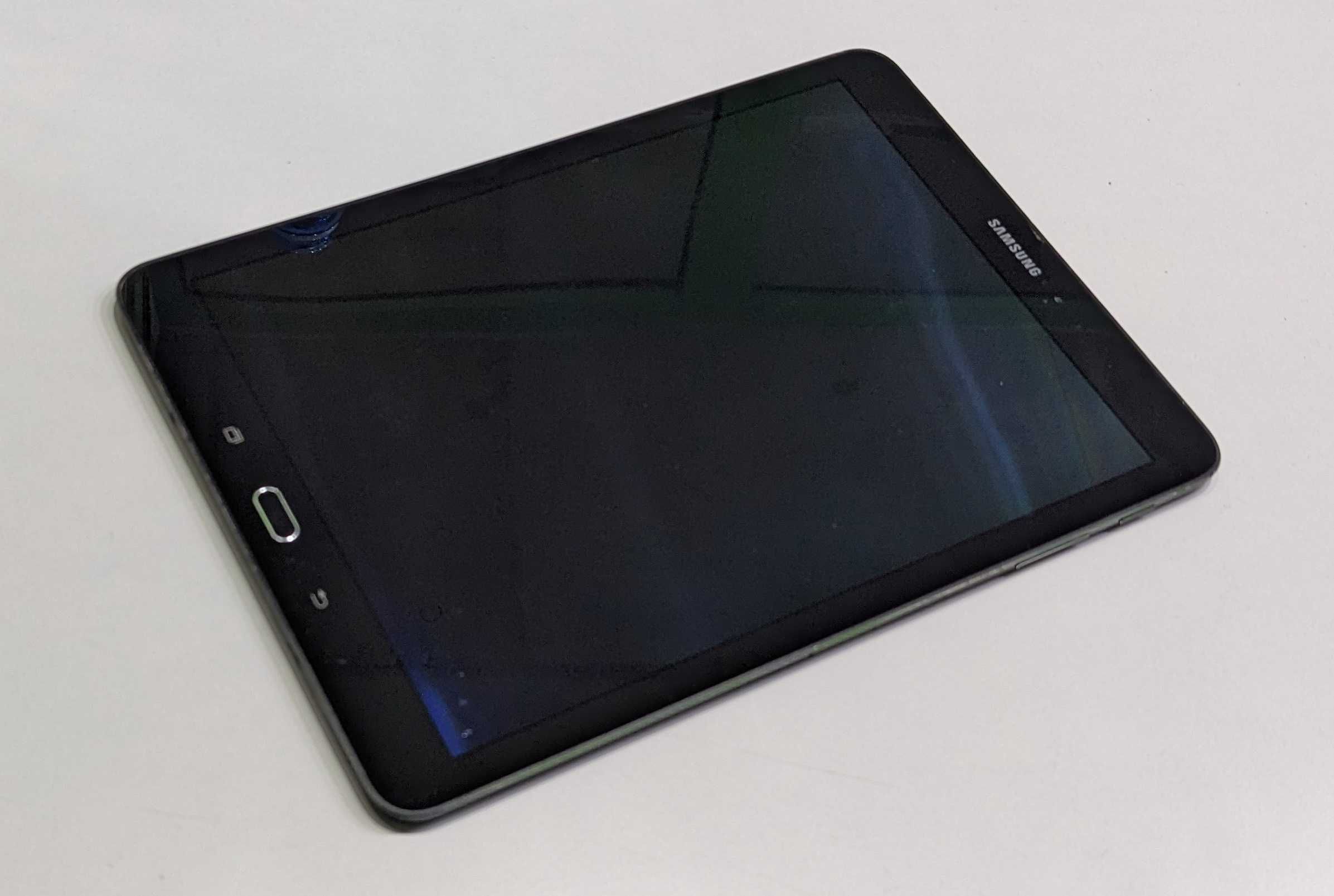 Samsung T-813 планшет – на запчасти