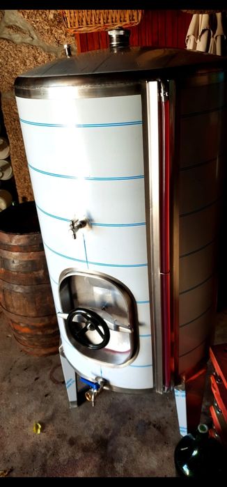 Cuba em inox semi nova
