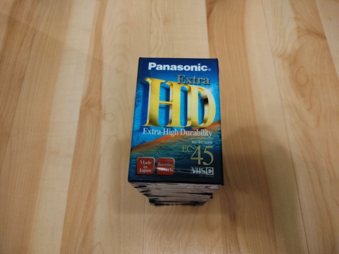 Kasety miniDV i VHS-C Panasonic – NOWE – zestaw 26 szt.