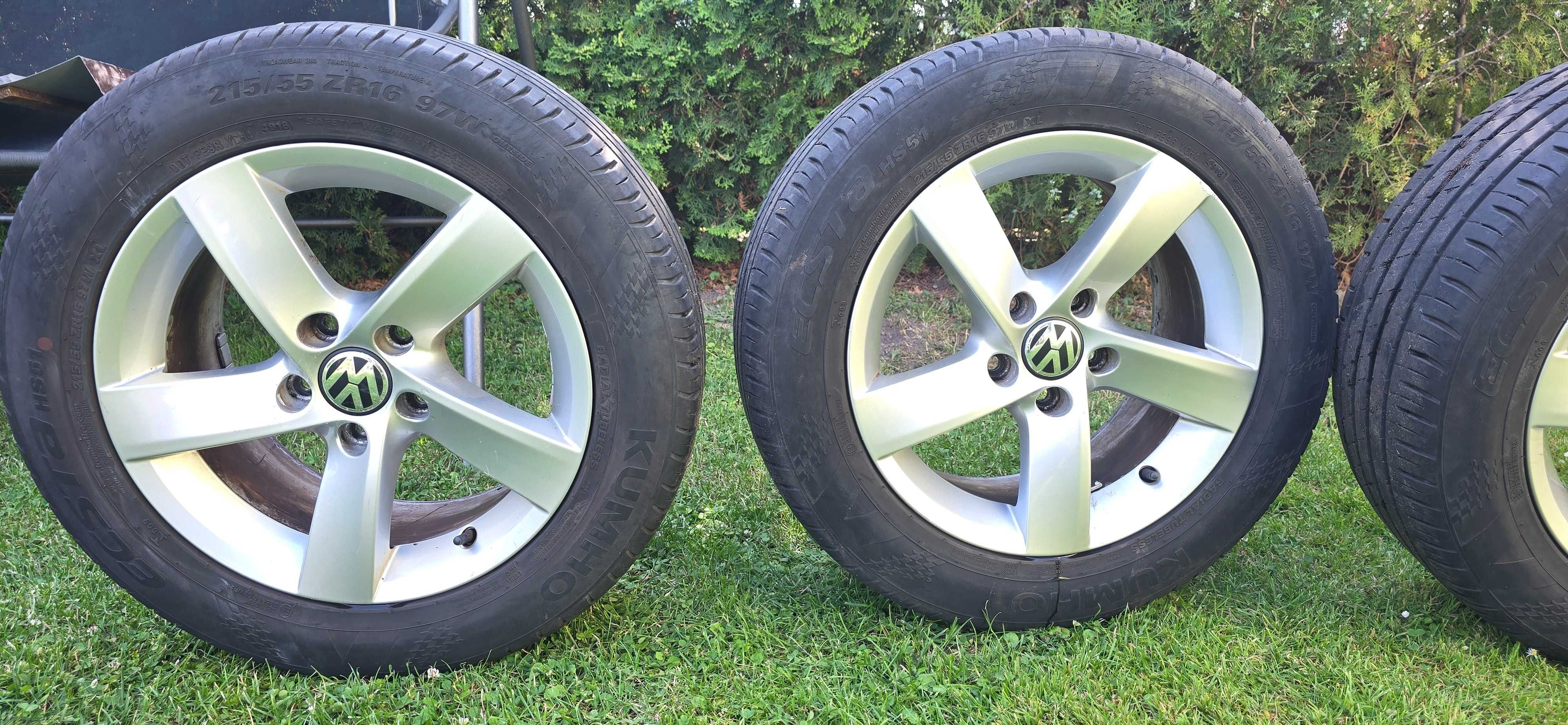 Sprzedam felgi volkswagen z oponami letnimi 215x55 R16