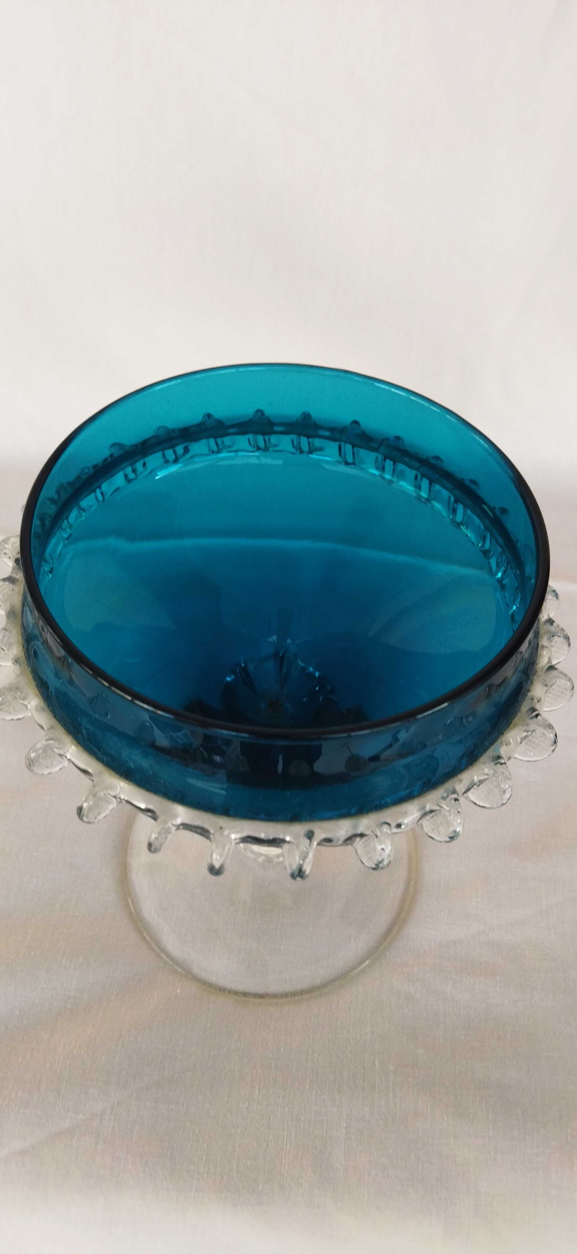 Вазочка,конфетница из синего стекла.17,5×12,5 см.Франция