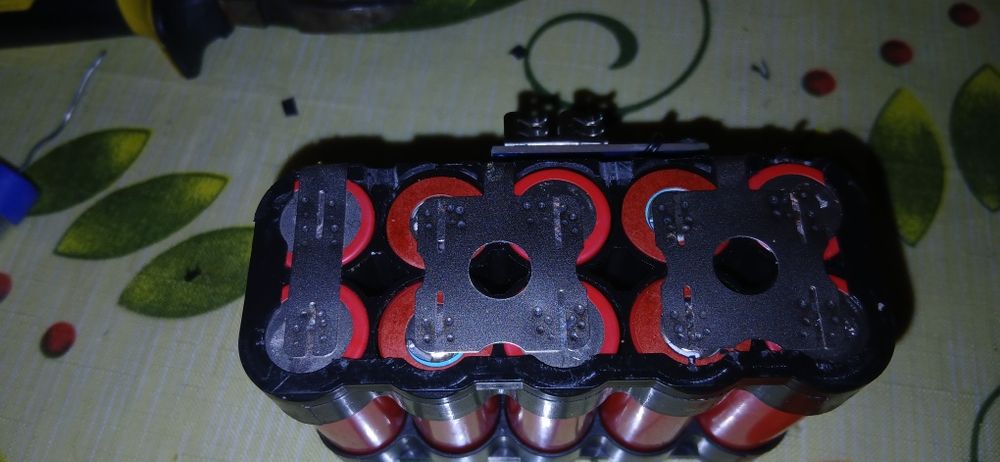 Перепаковка та ремонт акб до шурупокрутів.:


-